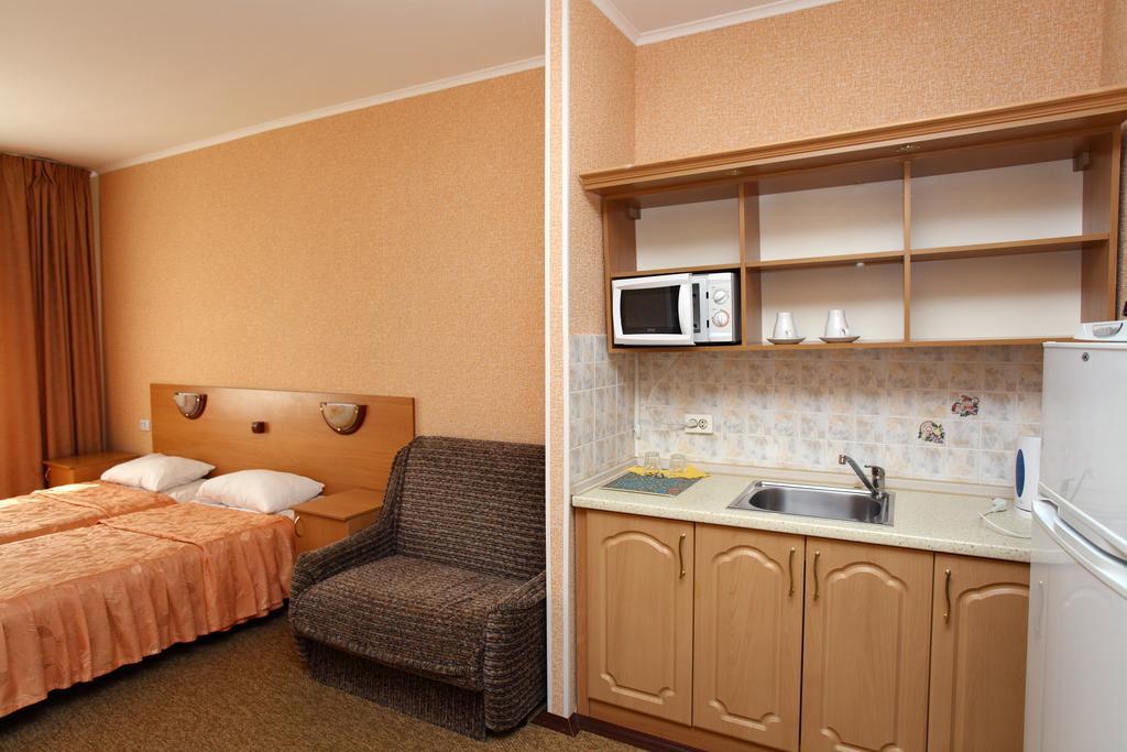 Hotel Zvezdny Saint Petersburg Room photo